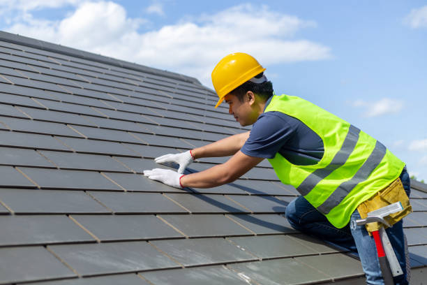 Best Emergency Roof Repair  in Hartford City, IN